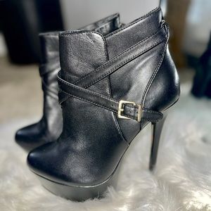 Steve Madden Sasssyy Platform Black Heeled Bootie - Size 7